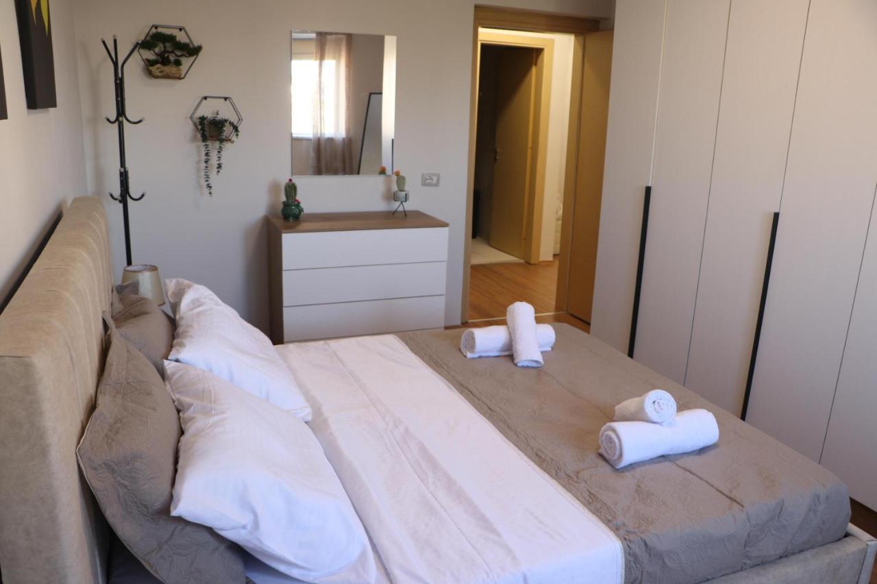 Pine Apartment טיראנה מראה חיצוני תמונה